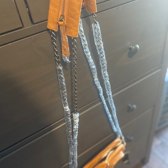 Purse - Picture 3 of 6